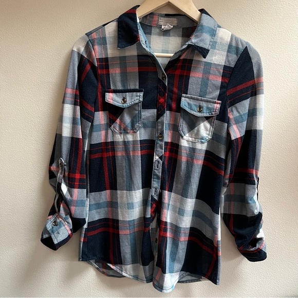 Button down shirt - Picture 2 of 6